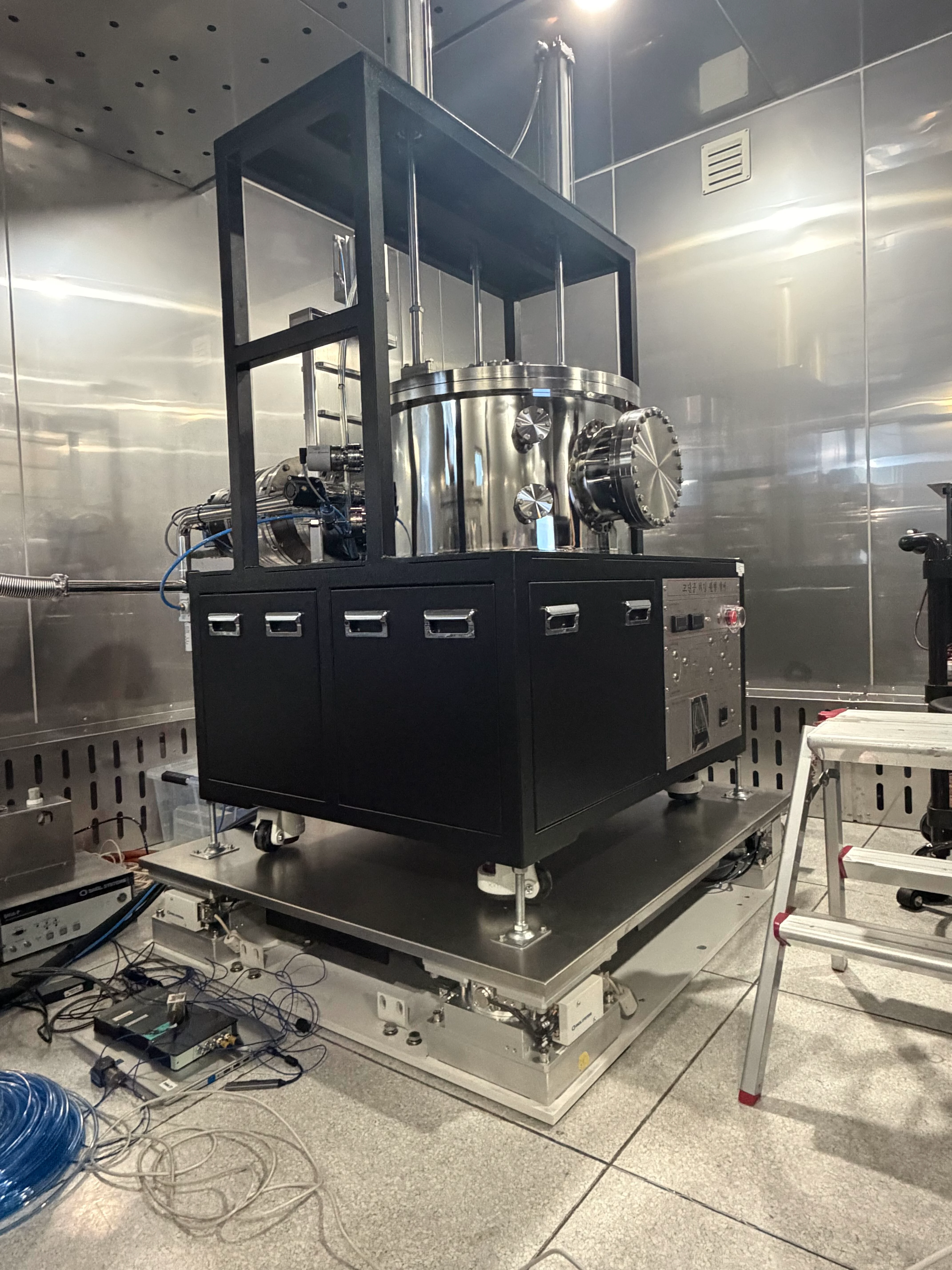 Image 7 — KIMM EL High Vacuum Chamber DVIA-P1000 Installation Report